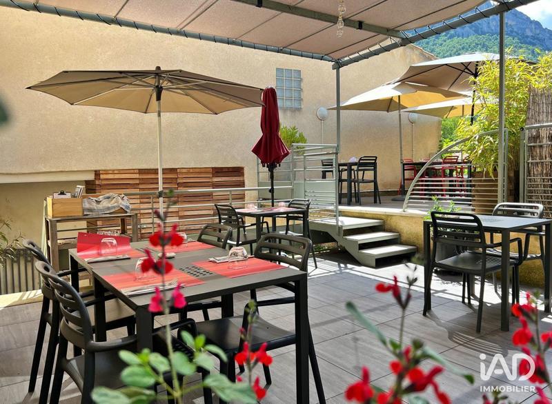 Local commercial - 110 m²