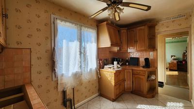 Maison - 92 m² - 4 pièces