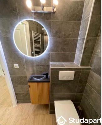 Chambre - 75 m² - 1 pièce