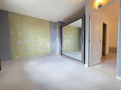 Maison - 79 m² - 4 pièces