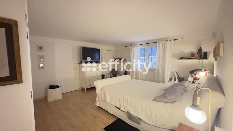 Maison - 176 m² - 6 pièces