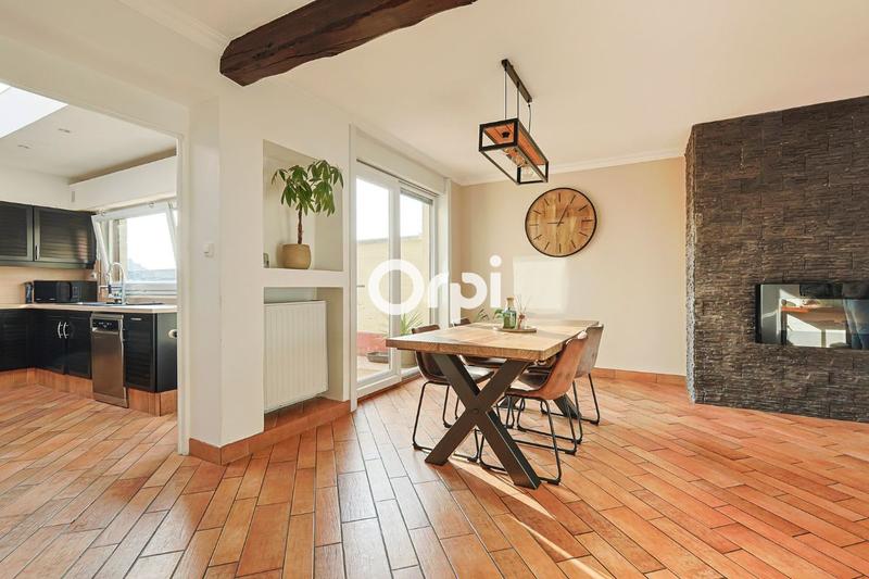 Maison - 90 m² - 5 pièces