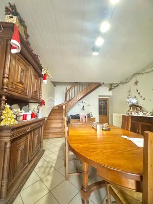 Maison ancienne - 202 m² - 9 pièces