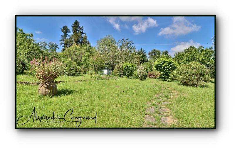 Maison de village - 331 m² - 8 pièces