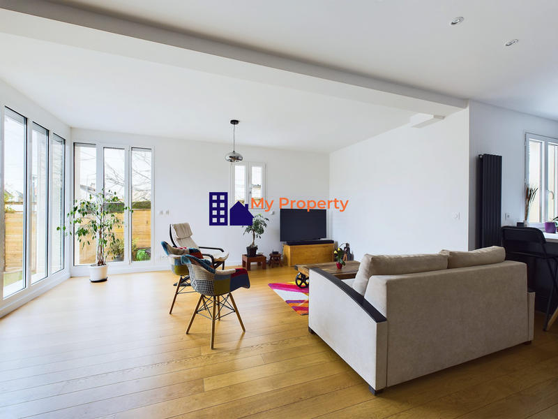 Maison - 109 m² - 6 pièces