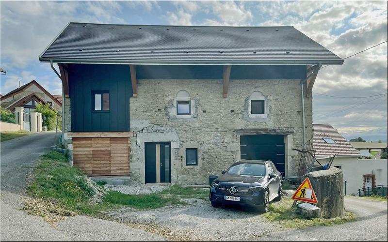 Maison en pierre - 341 m² - 12 pièces
