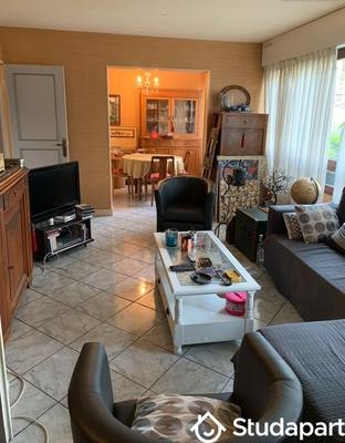 Chambre - 9 m² - 1 pièce