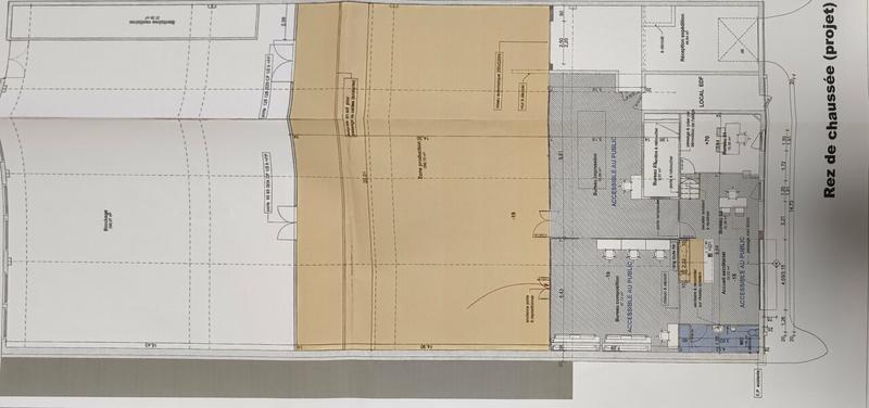 Local d'activité / Entrepôt - 889 m²