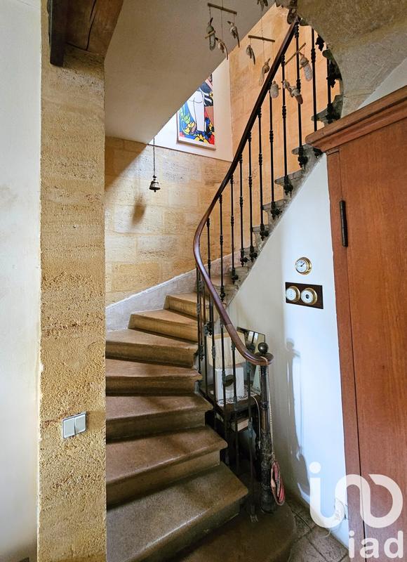 Maison - 170 m² - 9 pièces