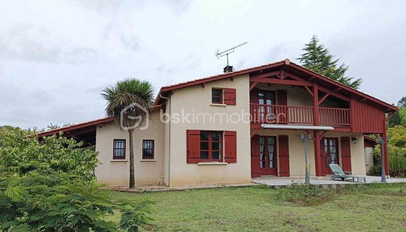 Villa - 160 m² - 7 pièces