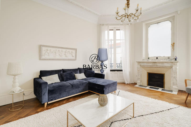 Bureau - 577 m² - 11 pièces