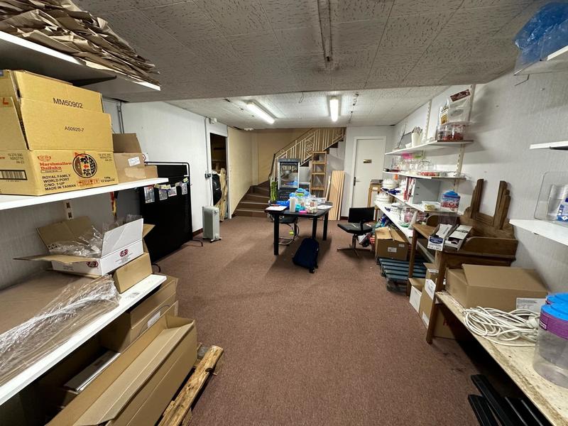 Local commercial - 80 m² - 3 pièces
