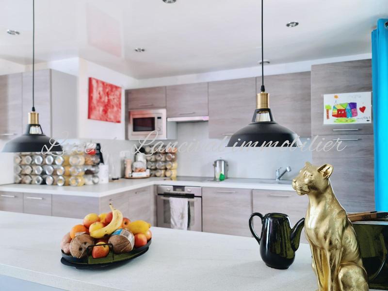 Maison - 1 m² - 4 pièces