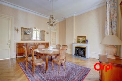 Appartement - 122 m² - 4 pièces