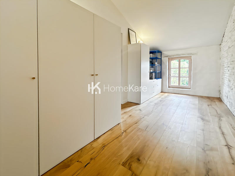 Maison - 435 m² - 10 pièces