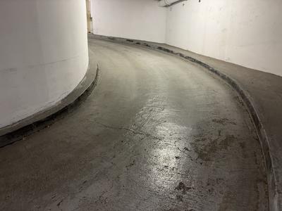 Parking / Garage - 14 m²