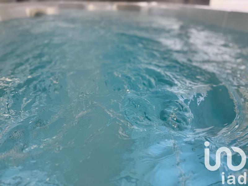 Maison de maîtres - 366 m² - 12 pièces