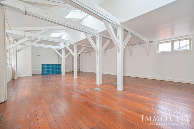 Bureau - 85 m² - 1 pièce