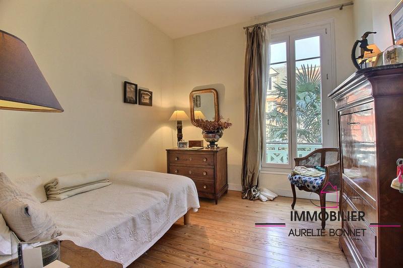 Maison - 163 m² - 8 pièces