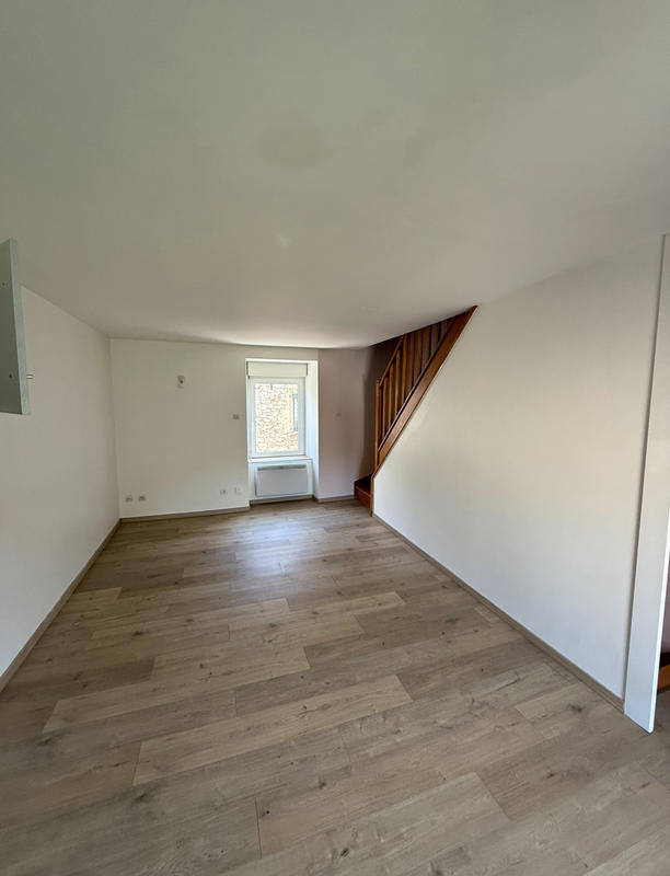 Maison - 175 m² - 9 pièces