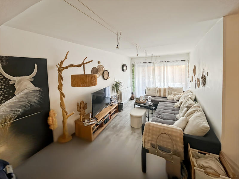 Maison - 198 m² - 8 pièces