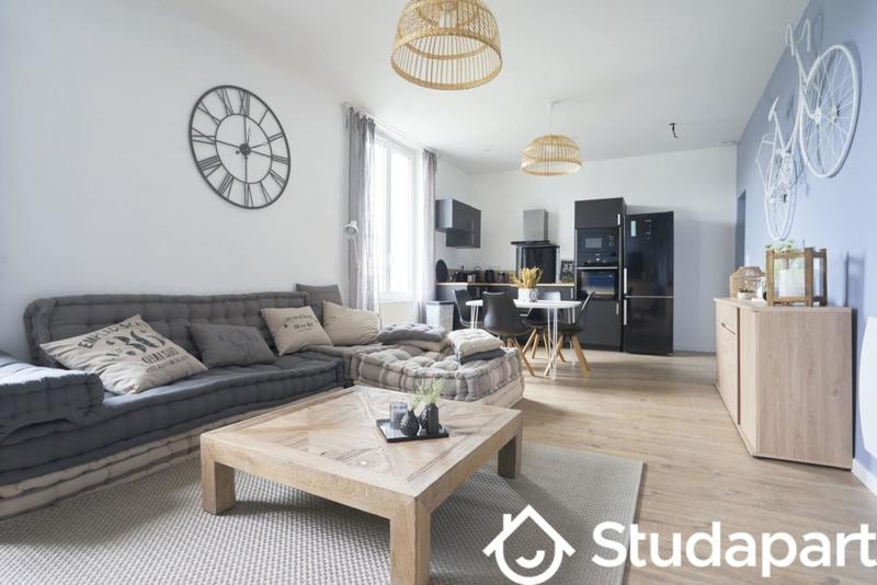 Chambre - 13 m² - 1 pièce