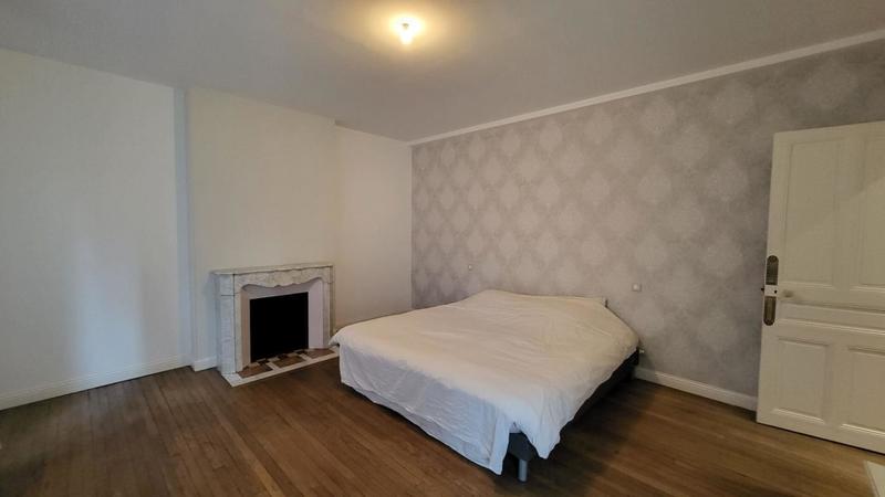 Maison - 195 m² - 7 pièces