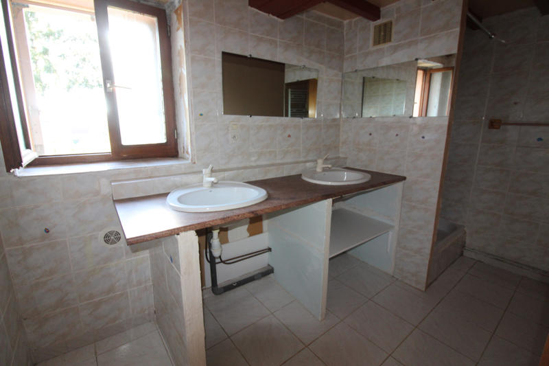 Maison - 144 m² - 7 pièces