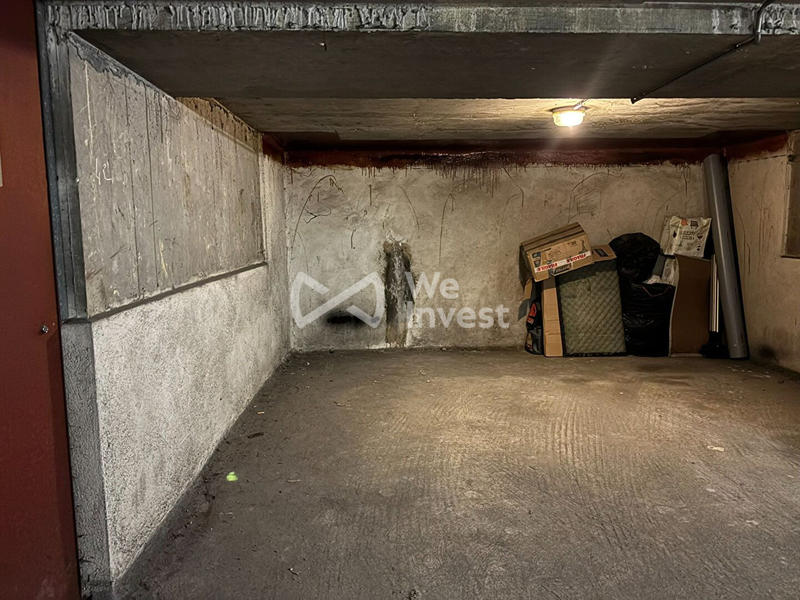 Parking / Garage - 10 m²