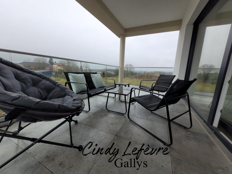 Appartement - 95 m² - 4 pièces