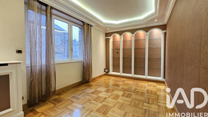 Maison de ville - 195 m² - 9 pièces