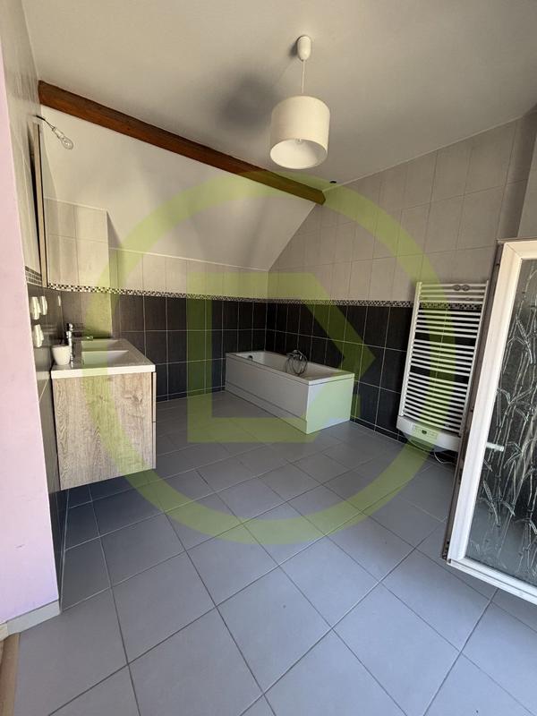 Maison - 115 m² - 3 pièces