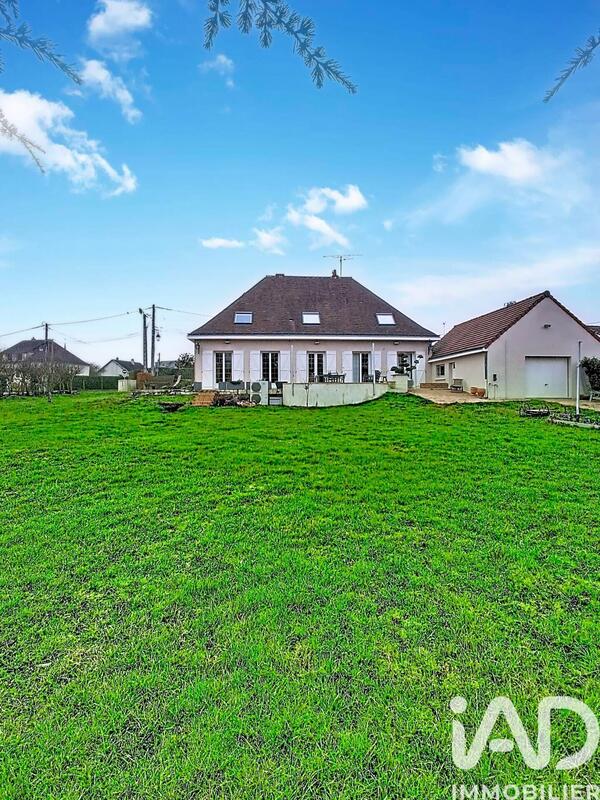 Maison - 167 m² - 7 pièces