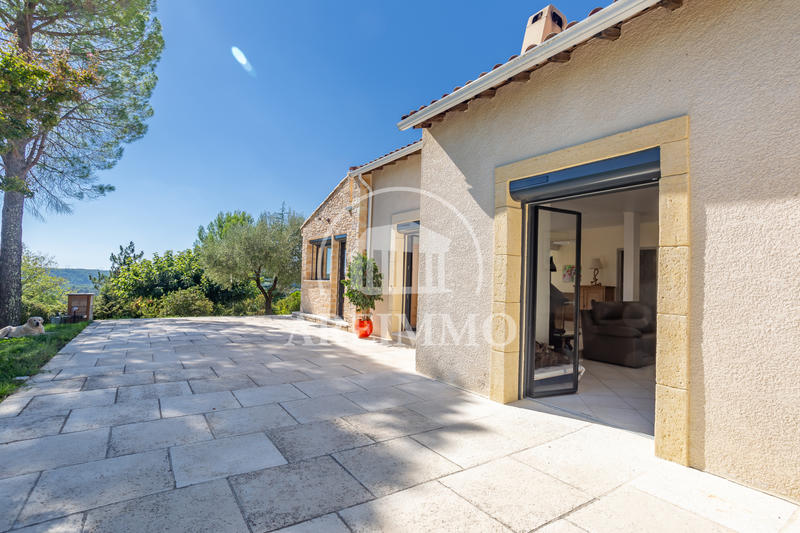 Maison - 152 m² - 5 pièces