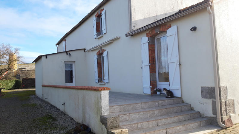 Maison - 177 m² - 7 pièces