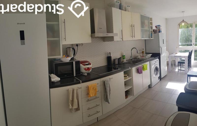 Chambre - 13 m² - 1 pièce