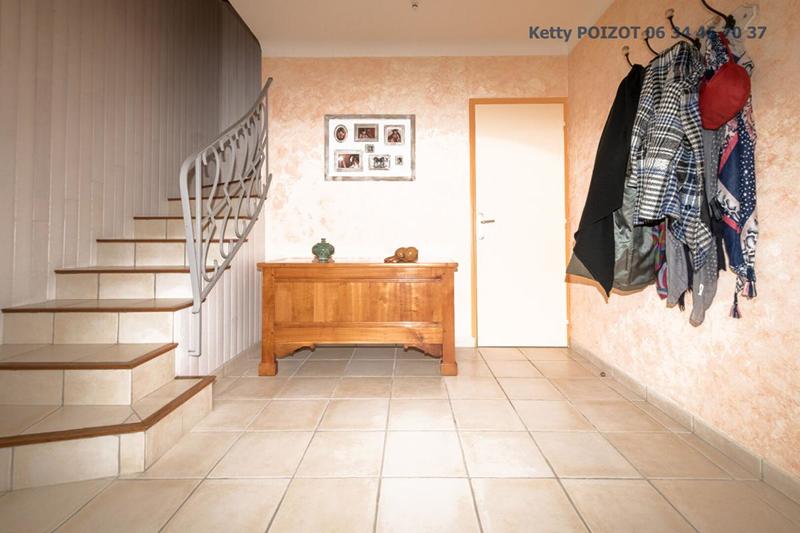 Maison - 101 m² - 5 pièces