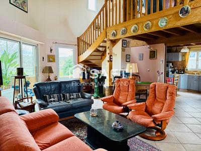 Maison - 130 m² - 4 pièces