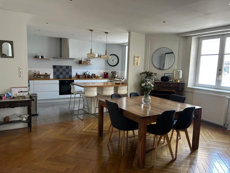 Duplex - 182 m² - 6 pièces