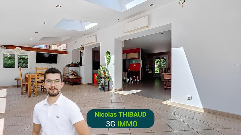 Villa - 226 m² - 5 pièces