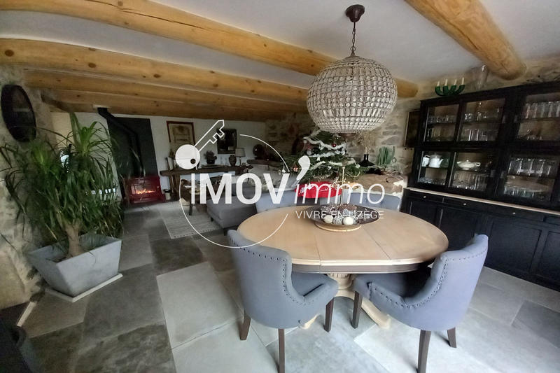 Maison - 188 m² - 6 pièces