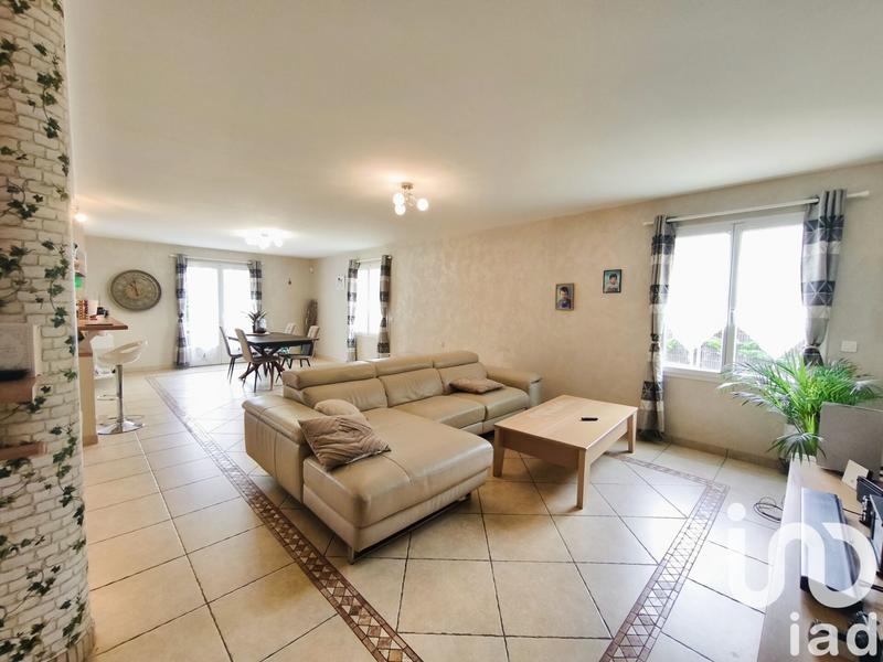 Maison - 243 m² - 7 pièces