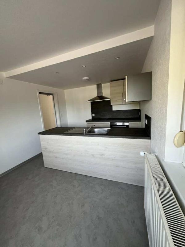 Maison - 191 m² - 8 pièces