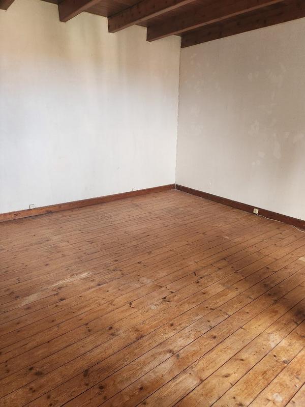 Maison - 230 m² - 8 pièces