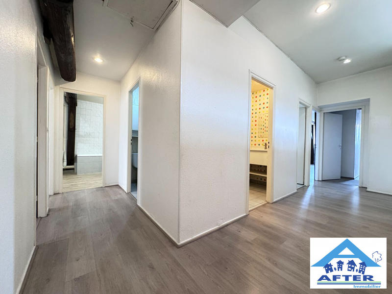 Appartement - 147 m² - 5 pièces