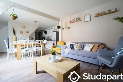 Chambre - 11 m² - 1 pièce