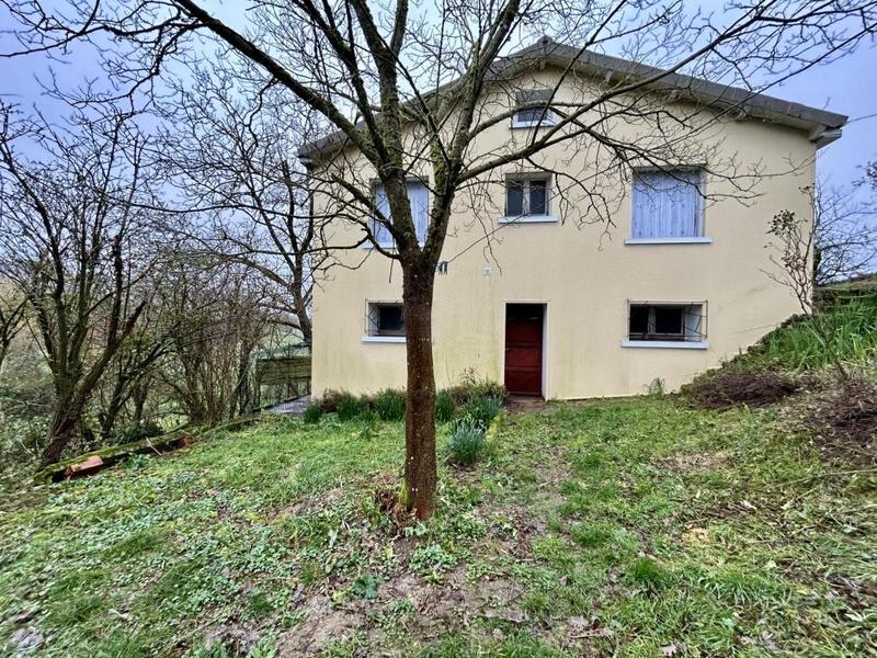Maison - 90 m² - 4 pièces