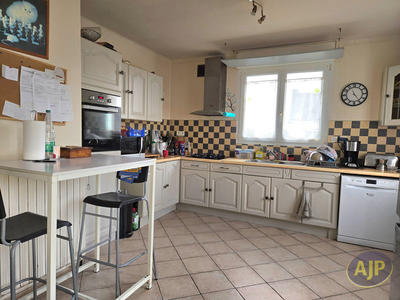 Maison - 136 m² - 7 pièces