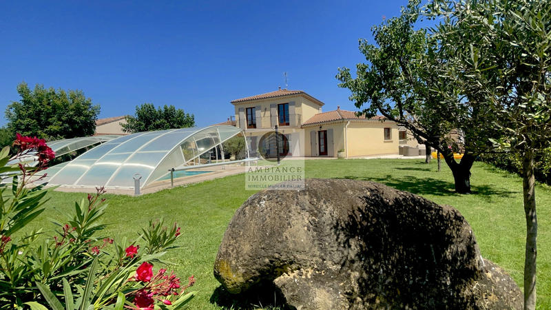 Maison - 179 m² - 7 pièces