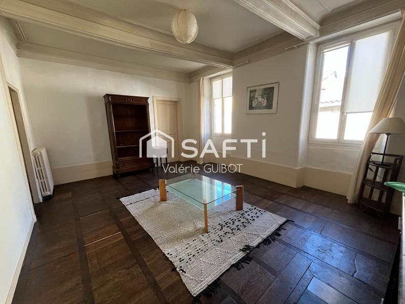 Maison - 700 m² - 20 pièces